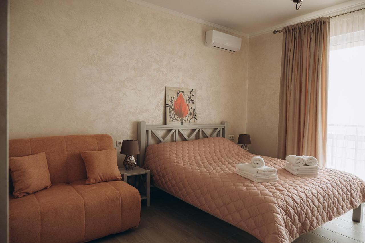 Три Слона Hotel Zatoka Exterior foto