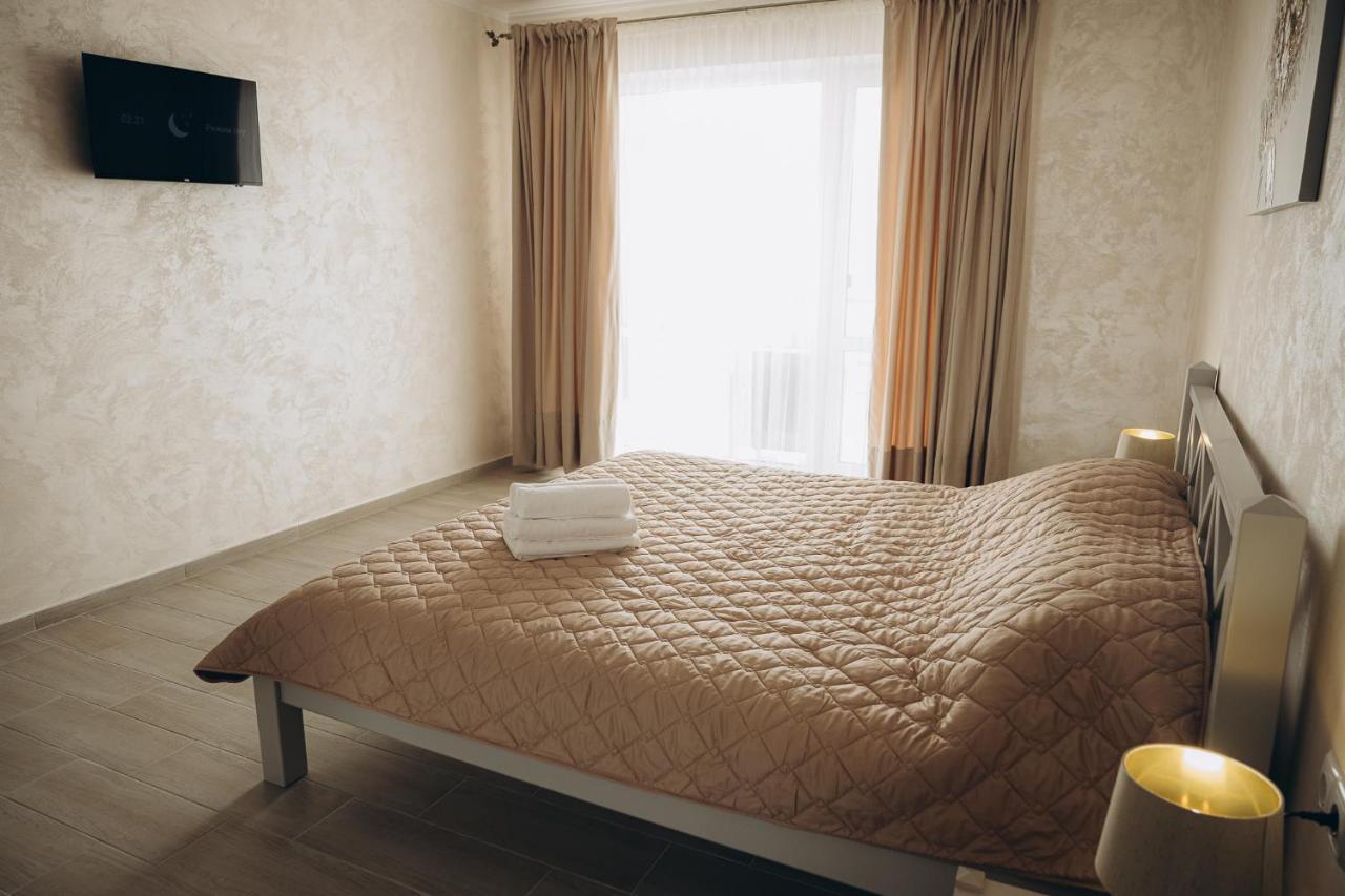 Три Слона Hotel Zatoka Exterior foto