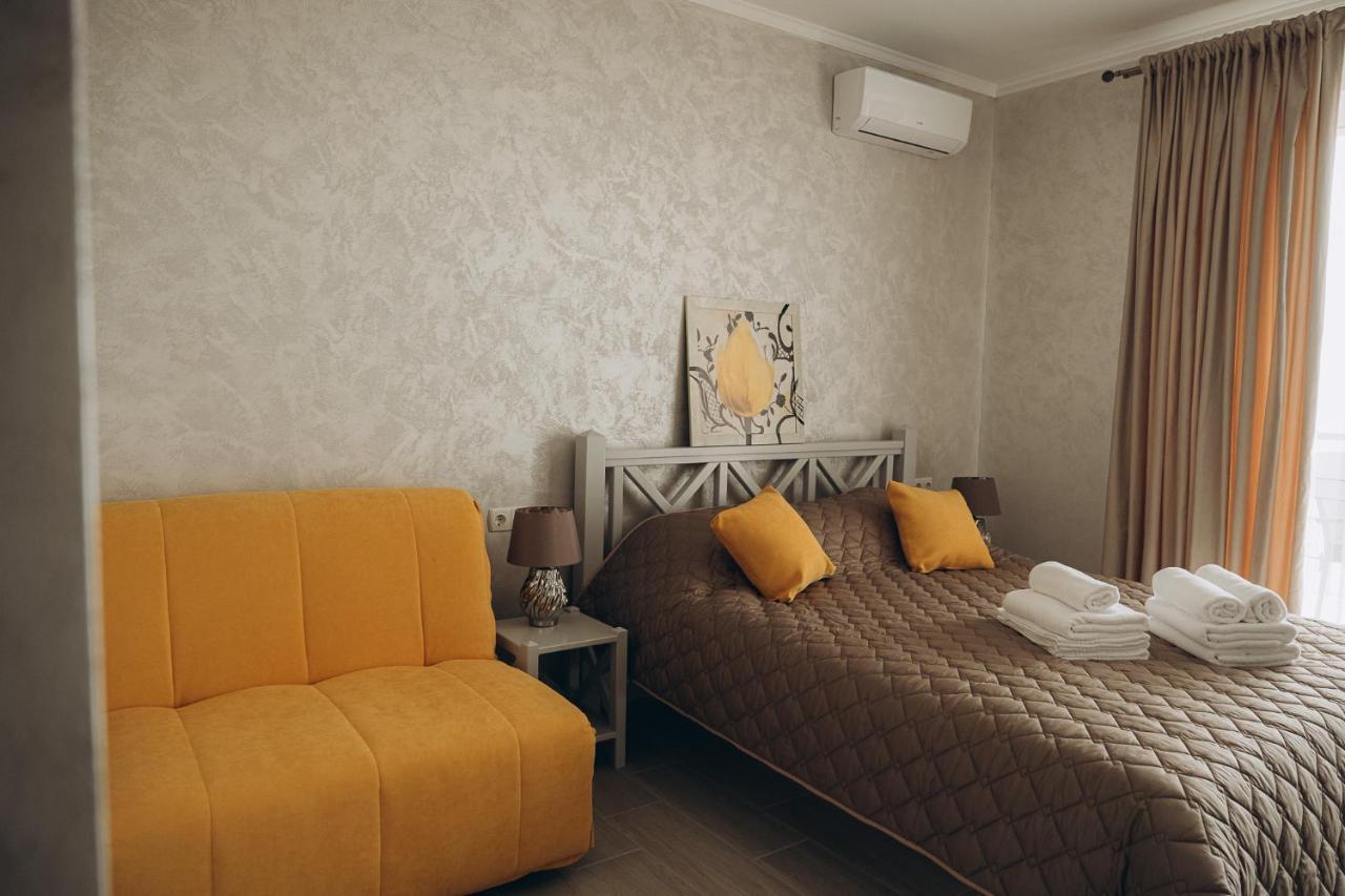 Три Слона Hotel Zatoka Exterior foto