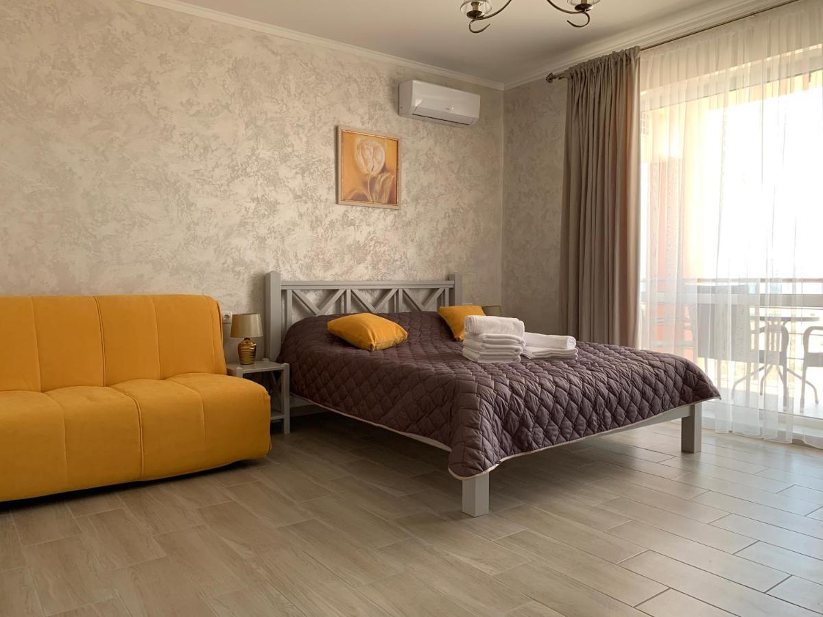 Три Слона Hotel Zatoka Exterior foto