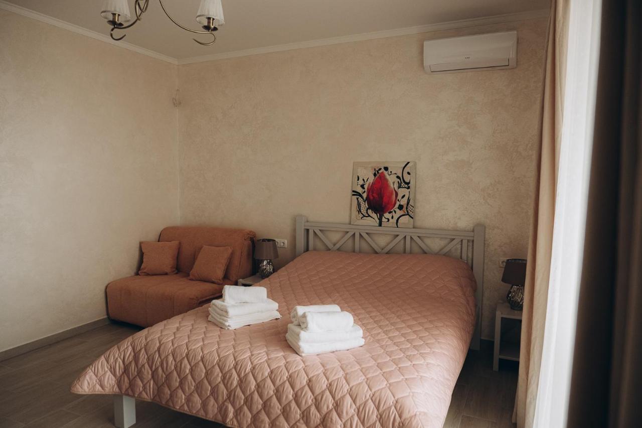 Три Слона Hotel Zatoka Exterior foto